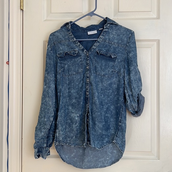 New York & Company button shirt (denim wash color) - Picture 4 of 4